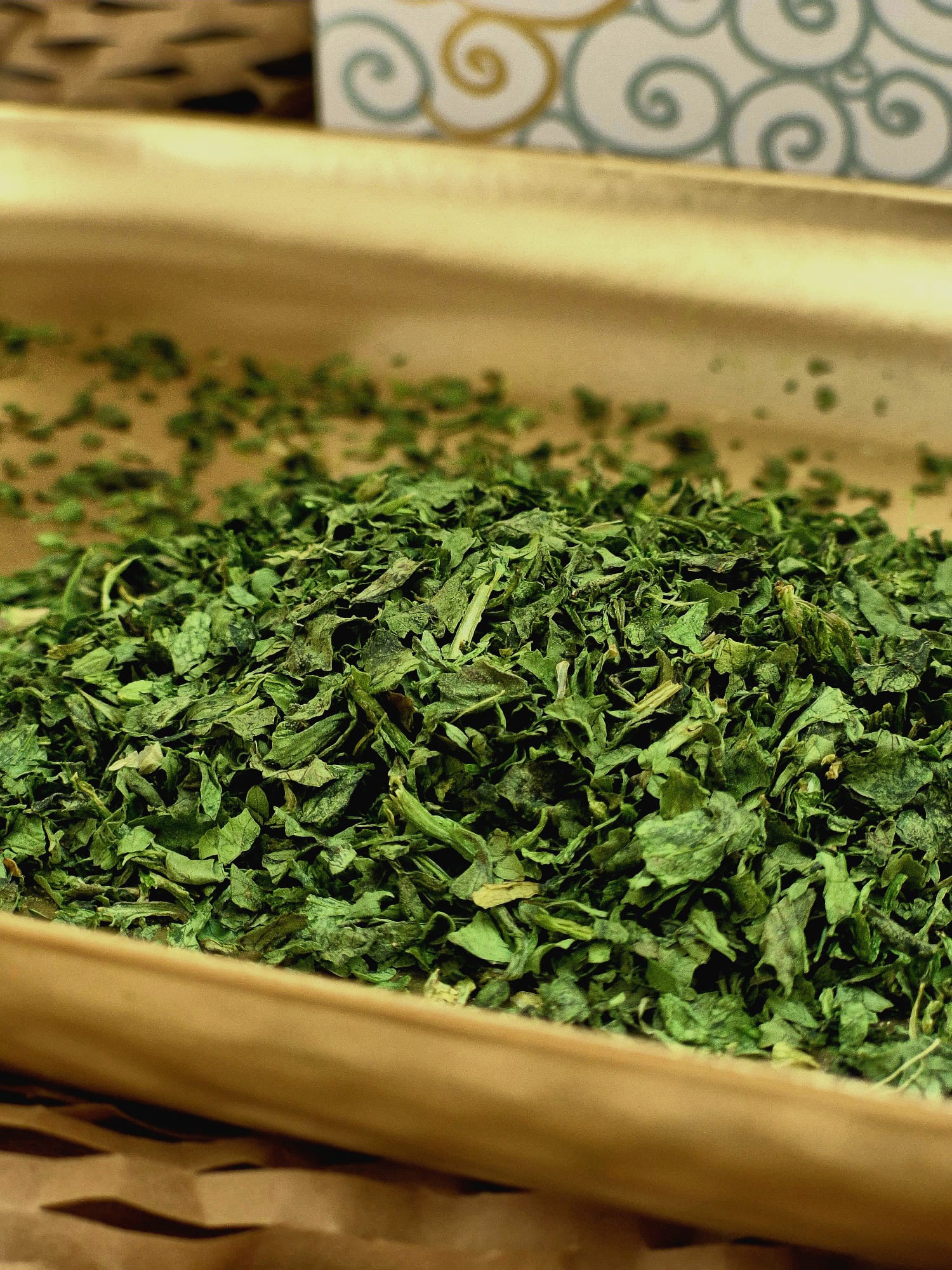 Bio Korianderblätter gerebelt von Hofkraut in Nahaufnahme